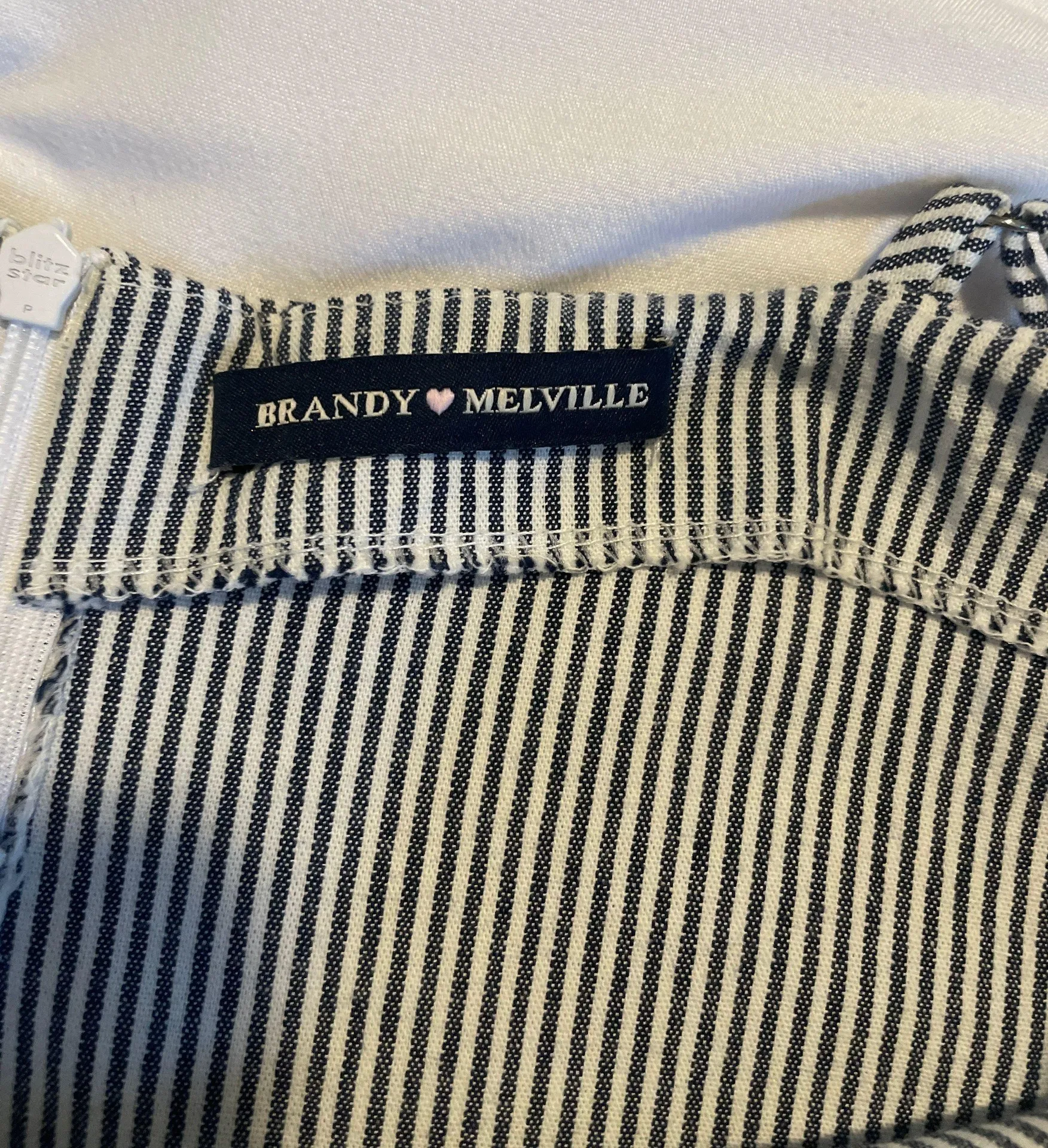 Brandy Melville Mini Dress - Image 5