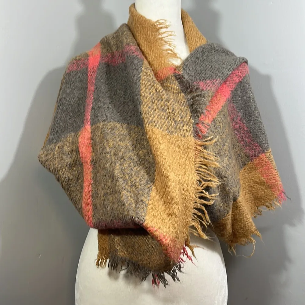 Plaid infinity acrylic scarf by Look - Image 5