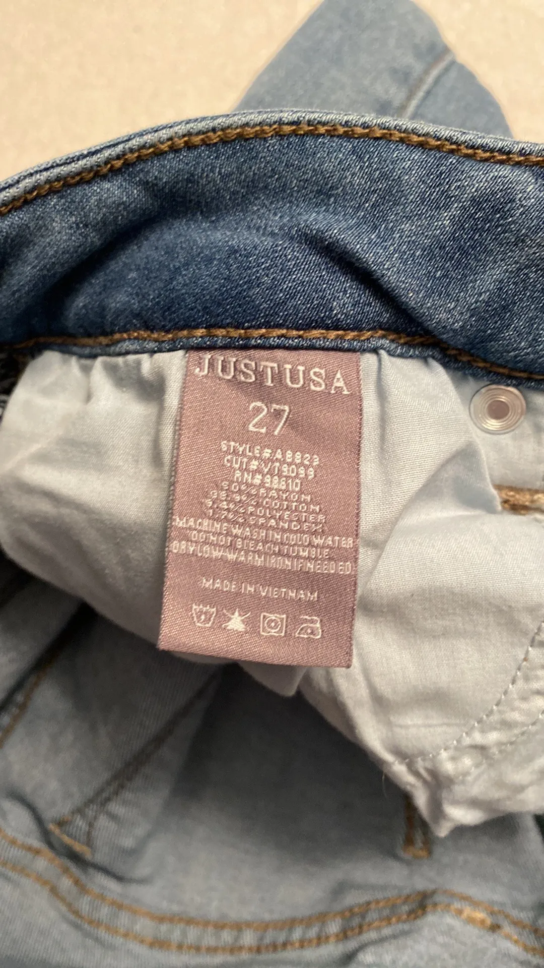 jeans tapered lightly distressed Size 27 (4) - Image 8