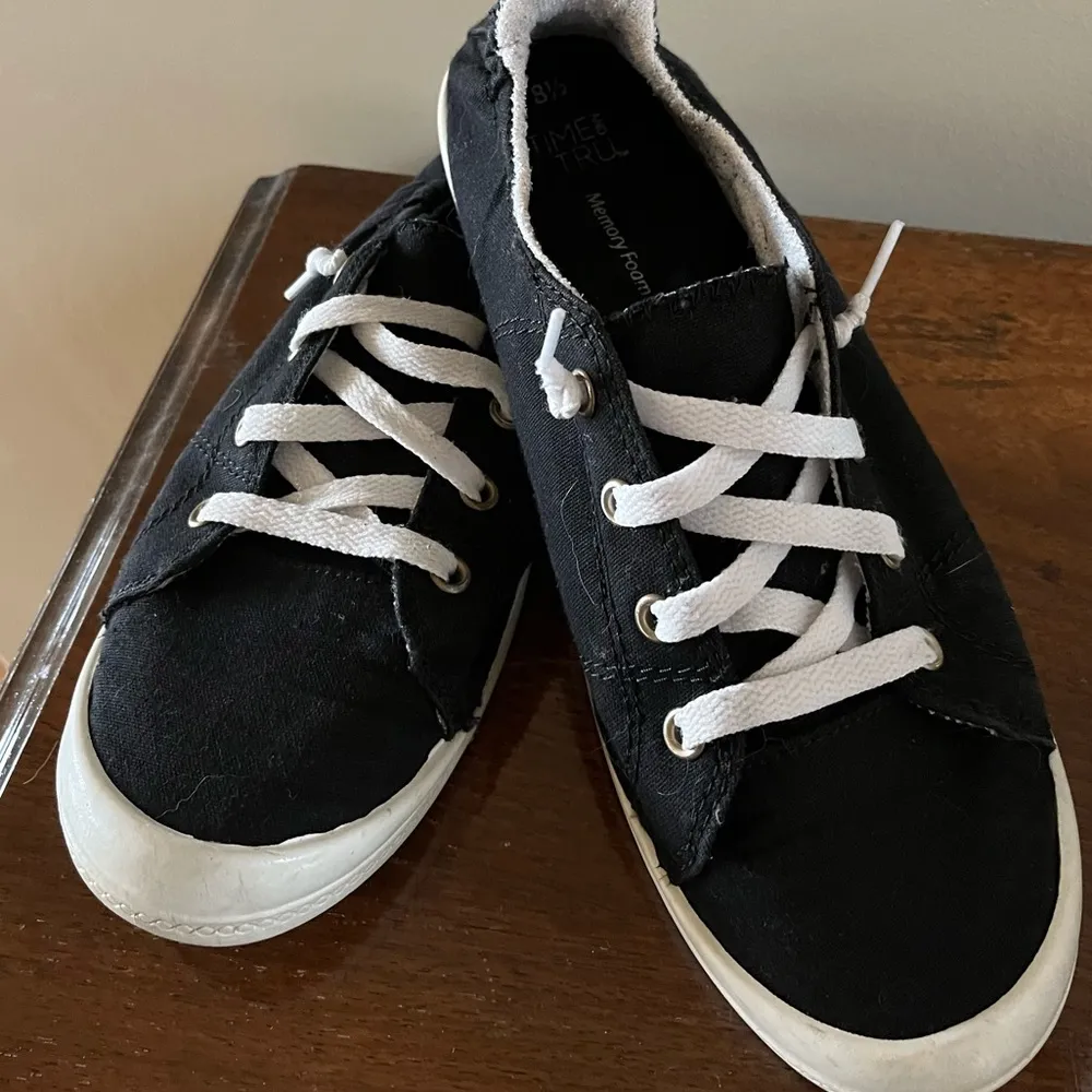 Black Sneakers Lace Up Slip On Fashion Tennis Shoes Womens 8.5 - Image 3