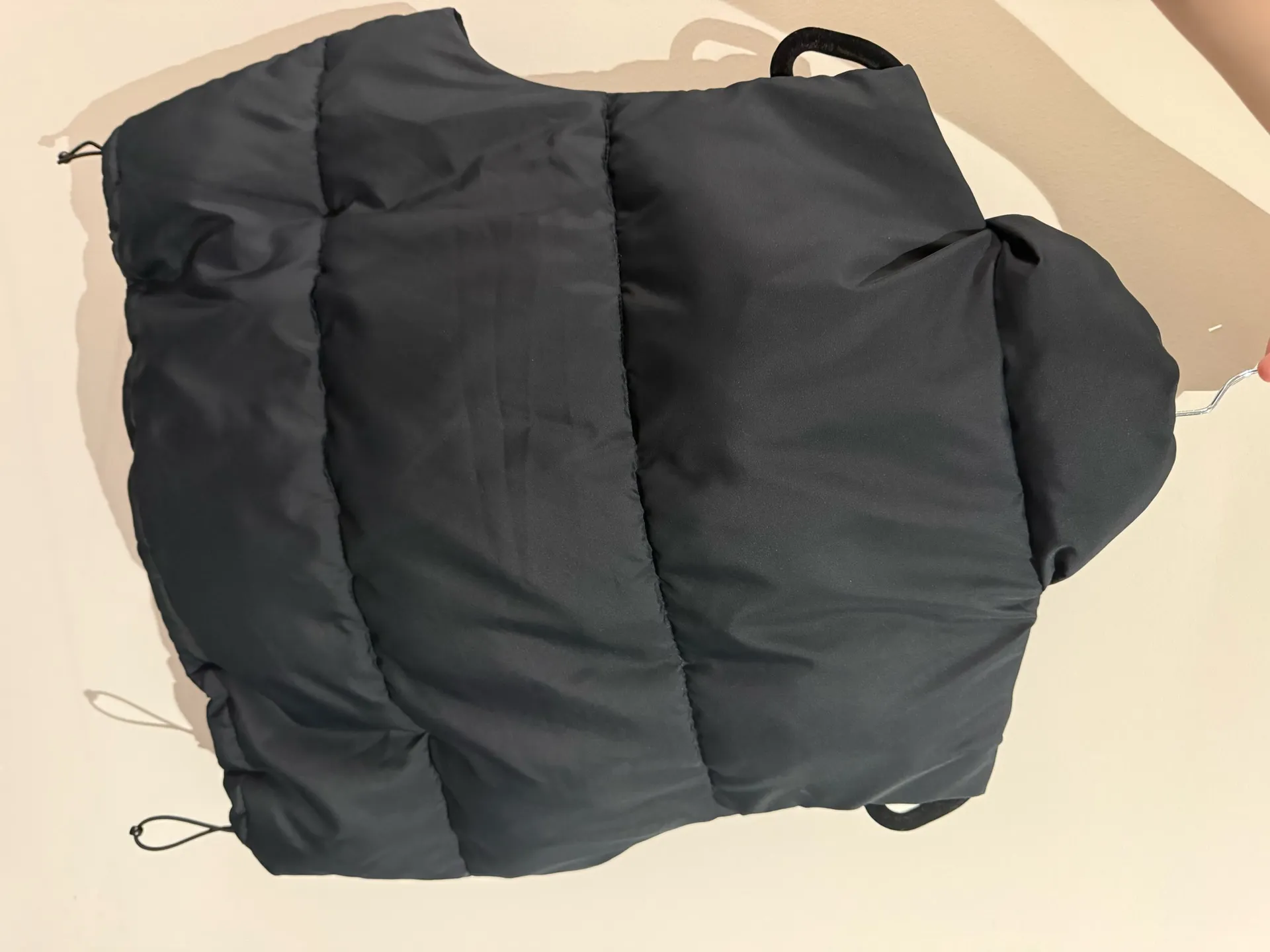 Hollister  Black Puffer Vest - Image 3