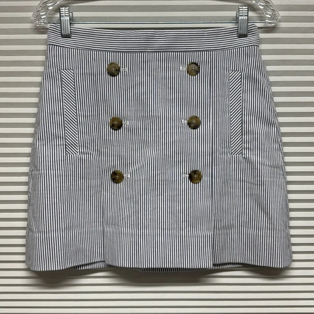 J. Crew NWT Seersucker Button-front Mini Skirt Size 6P - Image 4