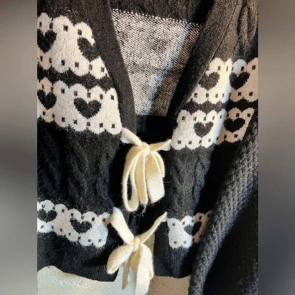 Sweater Nobody’s Child, black w/ hearts and bows to tie front, unique cropped Size undefined - Image 4