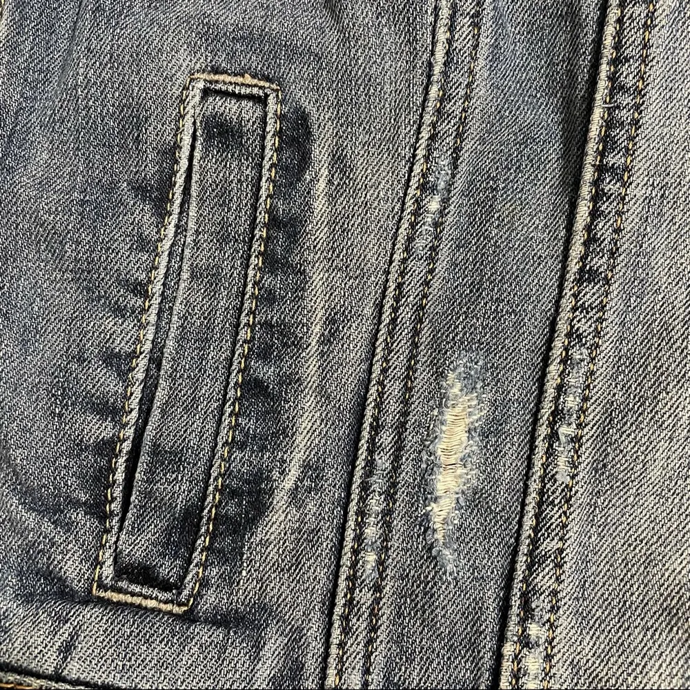 American Eagle Distress Denim Jean Jacket - Image 14