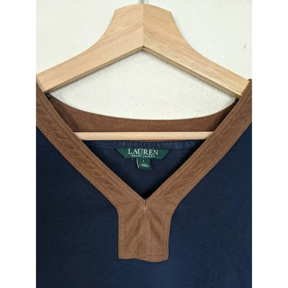 Lauren Ralph Lauren Top Size L Navy Tan Faux Suede Trim V-Neck Knit Cotton - Image 4
