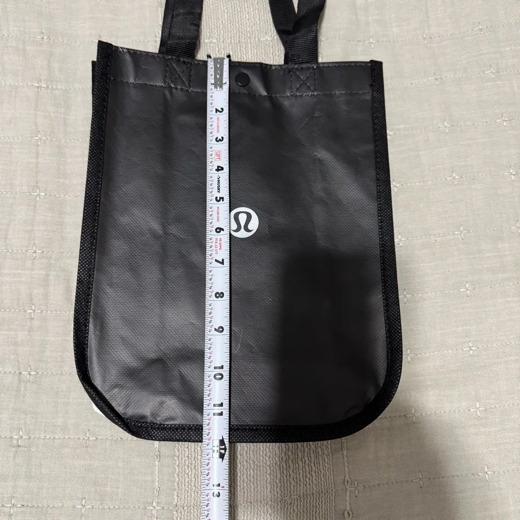 Lululemon Athletica Reusable Monochrome Tote‎ - Image 12