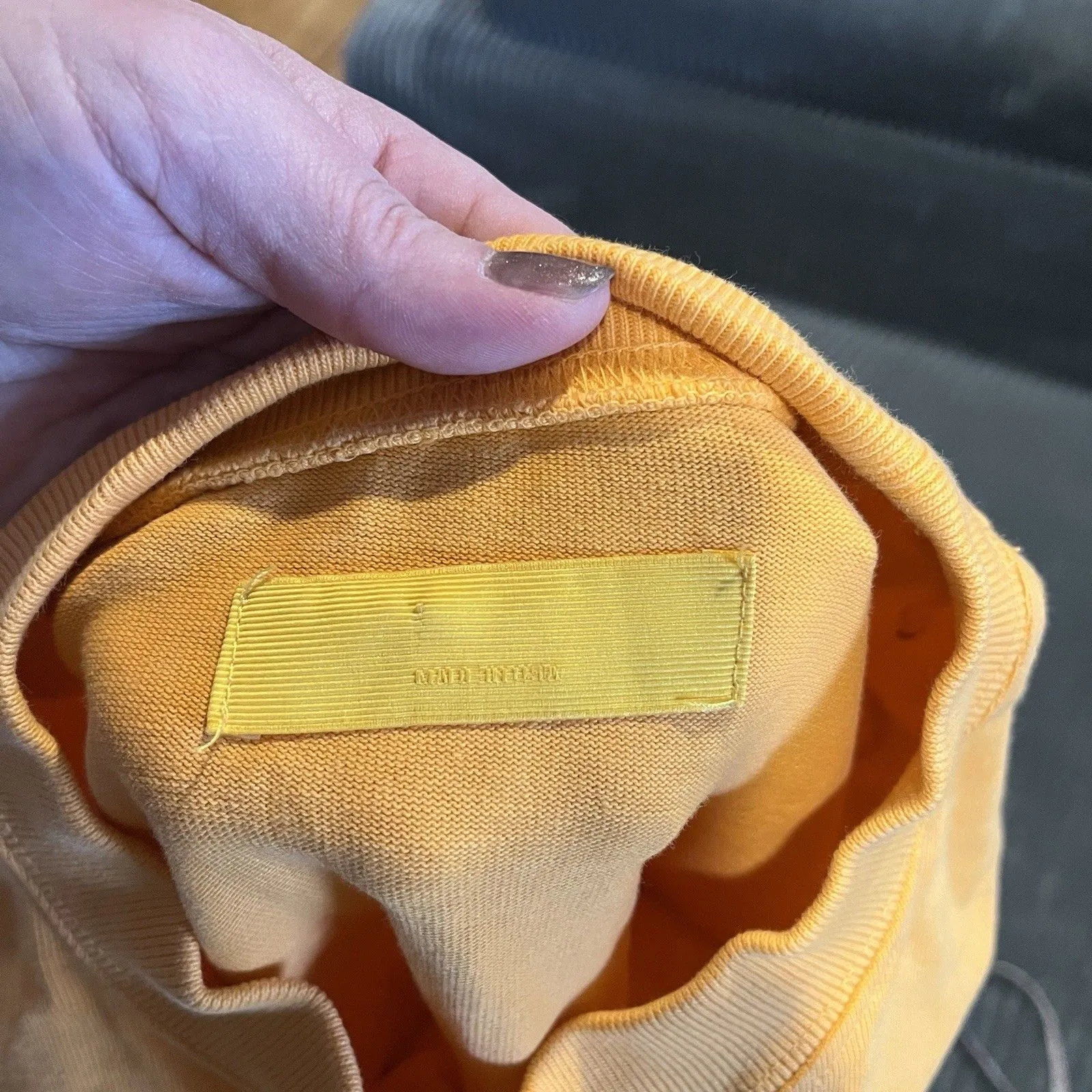 Yellow the Label Sweatshirt Womens XS Cropped Relaxed Fit Made in Canada - Image 4