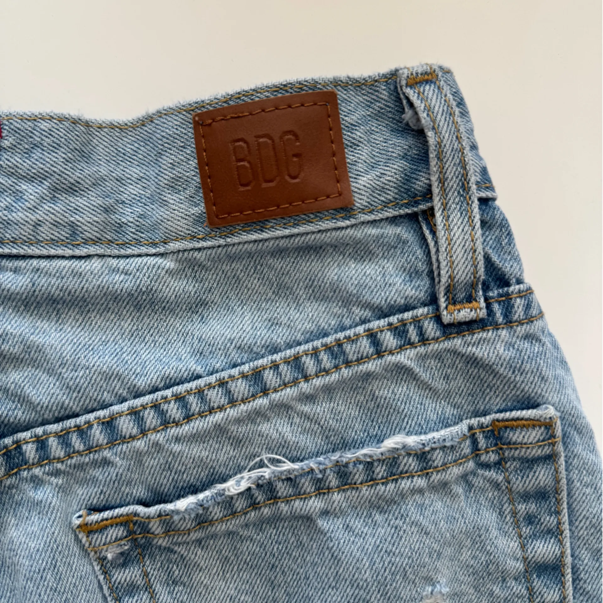 BDG Urban Outfitters Women’s A Line Jean Shorts Size 26 Light Blue Distressed - Image 4