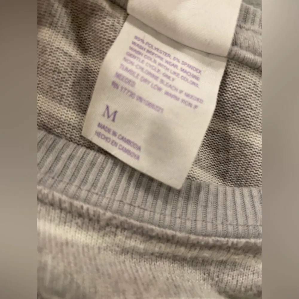 Stars Above Gray White Stripe Crew Neck Soft Plush Long Sleeve Shirt Size M - Image 12