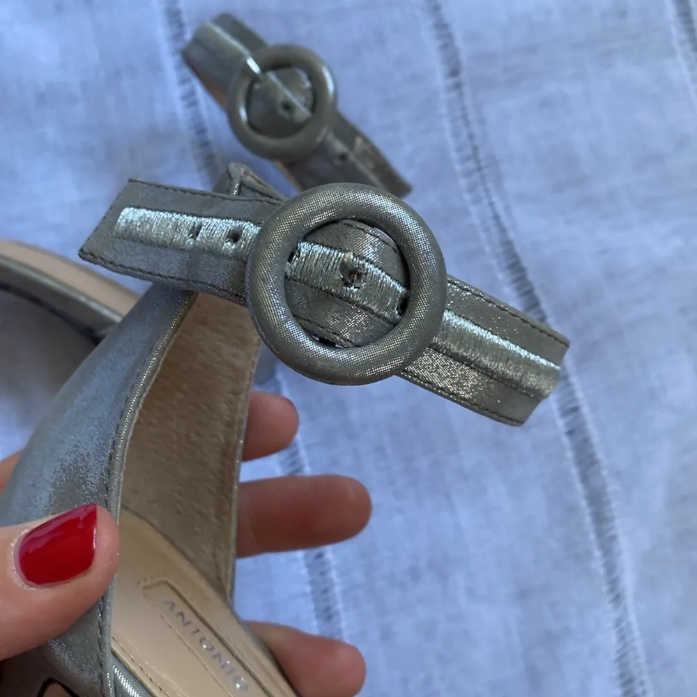 Antonio Melani silver leather heels with ankle strap. - Image 8