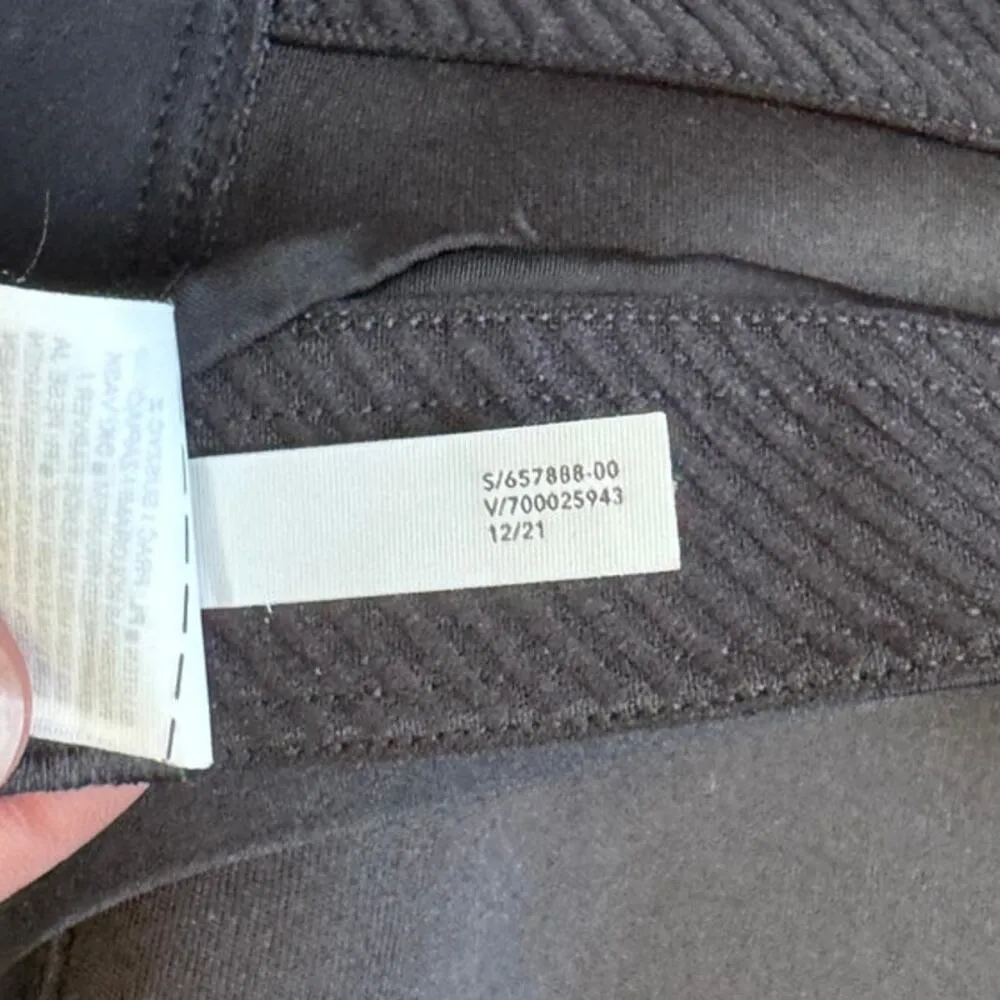 Athleta Advance Zip Front Bra Size 34C Black - Image 6