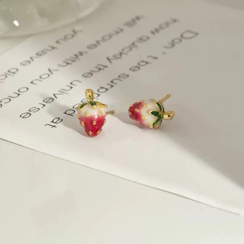 Cute Strawberry‎ Stud Earrings Small Size Enamel Red White Gold Tone Jewelry new - Image 2