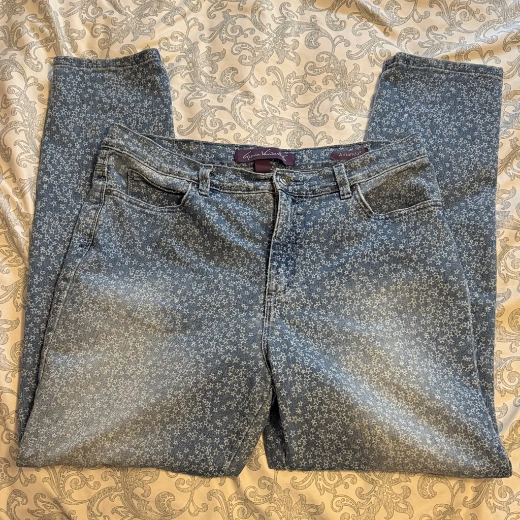Gloria Vanderbilt Star Print Blue Jeans - Image 2