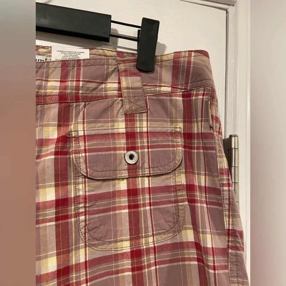 Columbia Size 10 Burgundy Plaid Floral Print Cotton Chino Bermuda Shorts Zip - Image 6