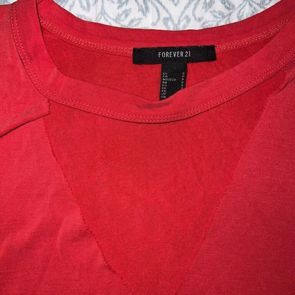 2 red shirts bundle set keyhole cutout t-shirt, and off the shoulder lacy eyelet - Image 3