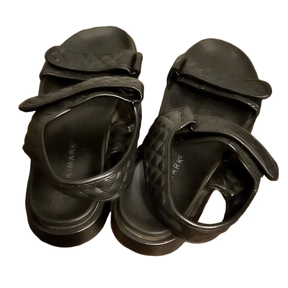 Primark Women’s Black Double Strap Quilted Sandals - Image 3