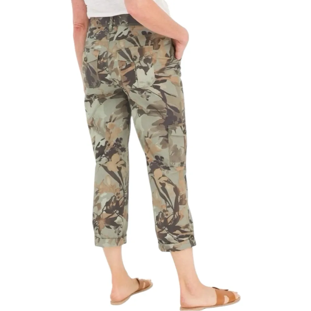 Chico's Women’s Floral Camouflage Ankle Pants Size 12 Camo Casual - Image 2