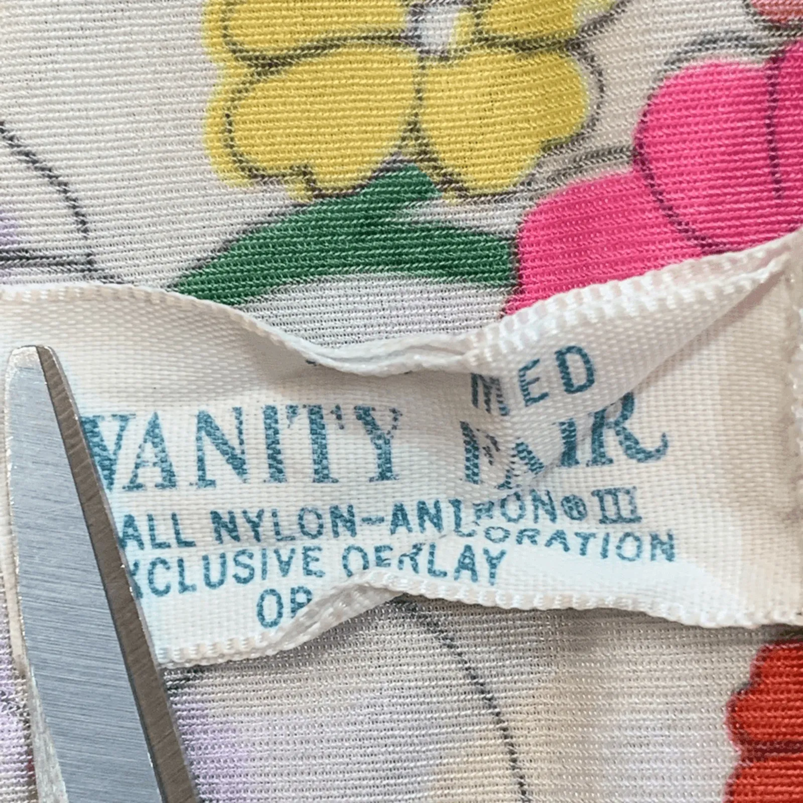 1960s Vanity Fair Floral Nylon Patio Dress Tie Neck Long Sleeve Mod Lounge Dress - Image 8