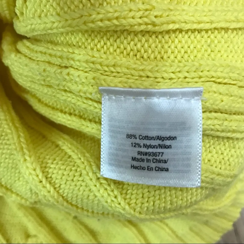 St. John’s Bay Cable knit yellow sweater sz small - Image 6