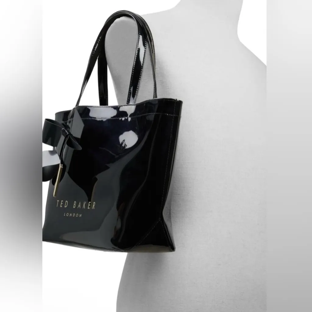Ted Baker London NWT Black Patent Vinyl Bow Shoulder Bag/Tote Gold Logo - Image 3