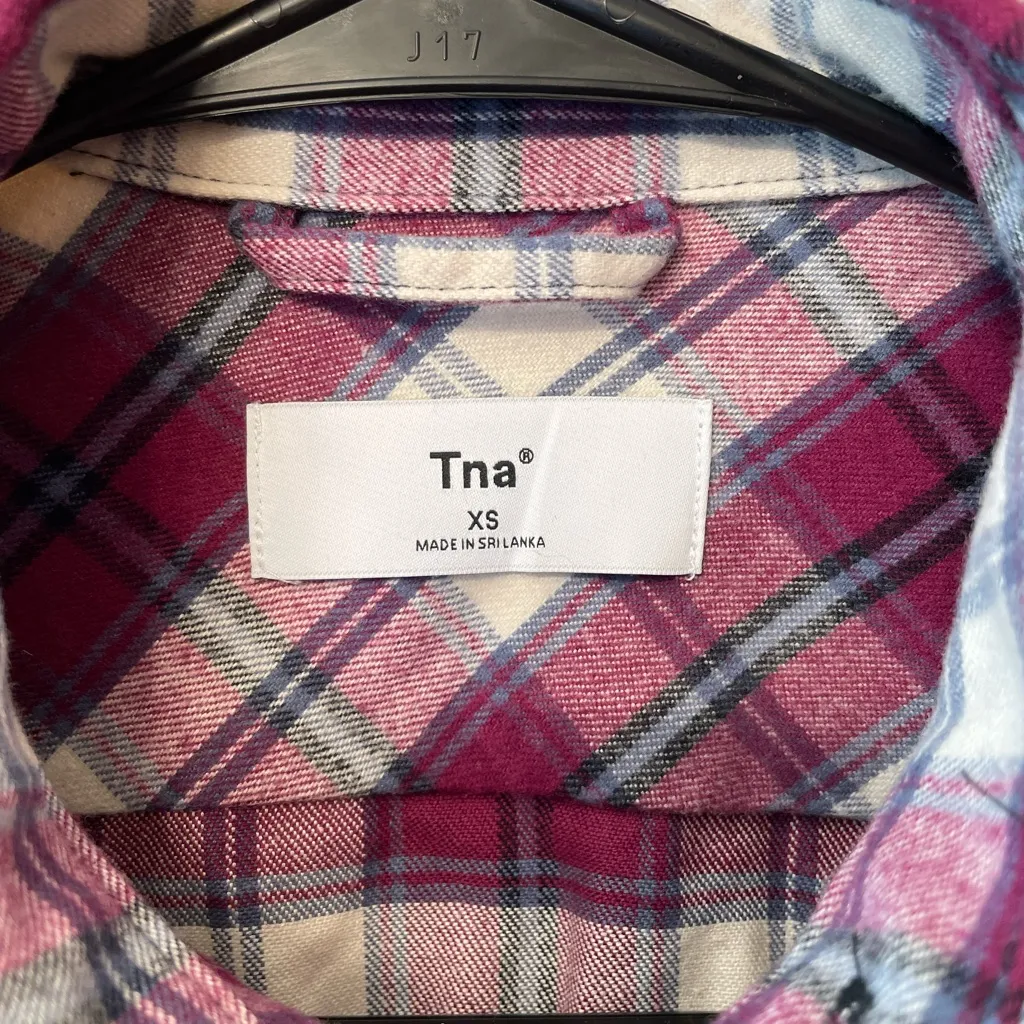 Aritzia TNA Pink Plaid Flannel Button - Image 6