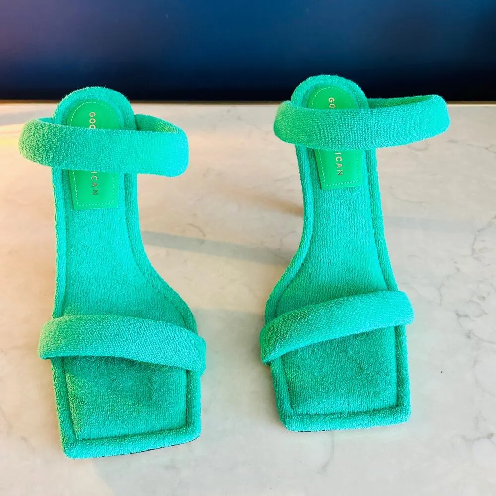 NEW Good American
Women's Terry Slip On High Heel Strappy Sandals Size 8 - Image 6