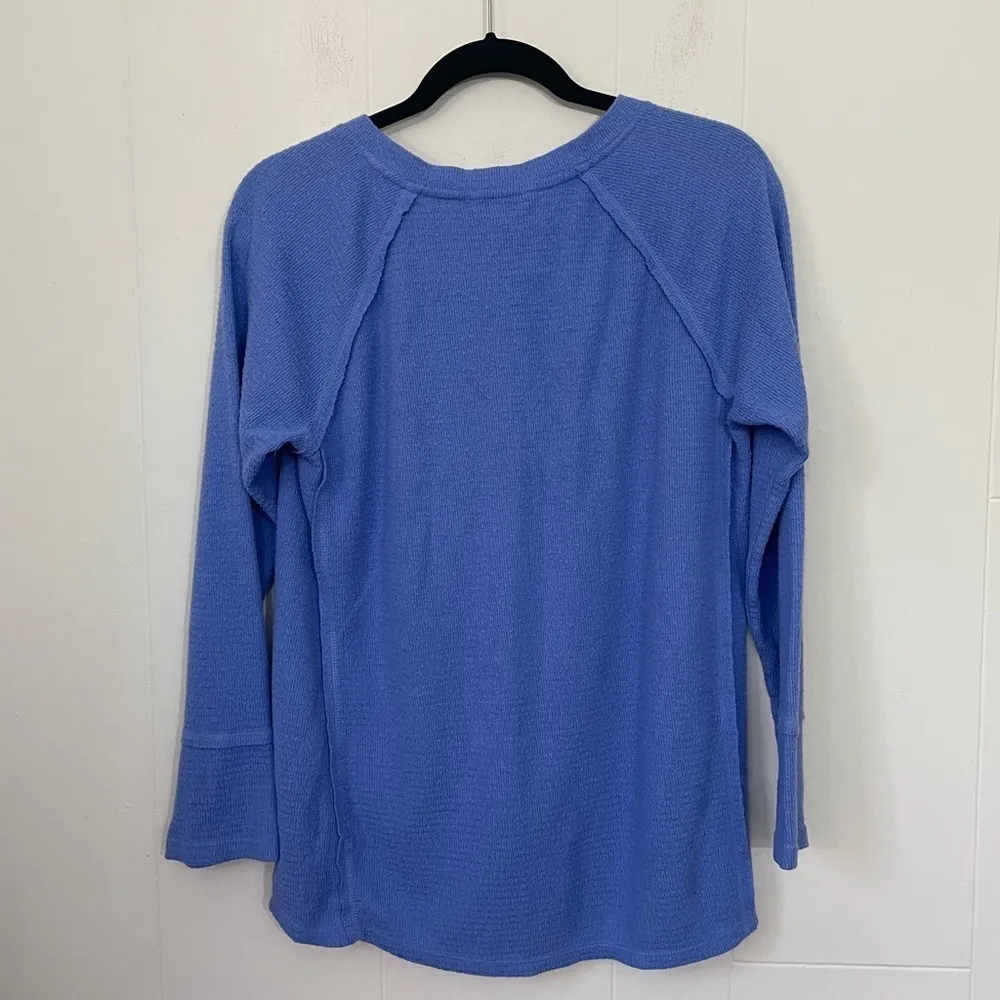 Set Of (2) Wildfox Fuzzy Cozy V-neck Loungewear Tops ~ Women’s Size Small - Image 9