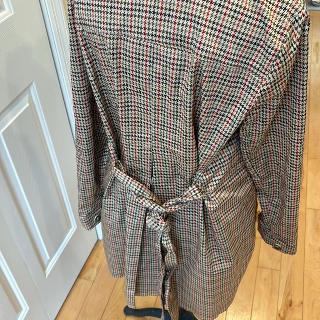 Cabi Sherlock #3734 brown and red houndstooth belted Trench Coat - Image 5