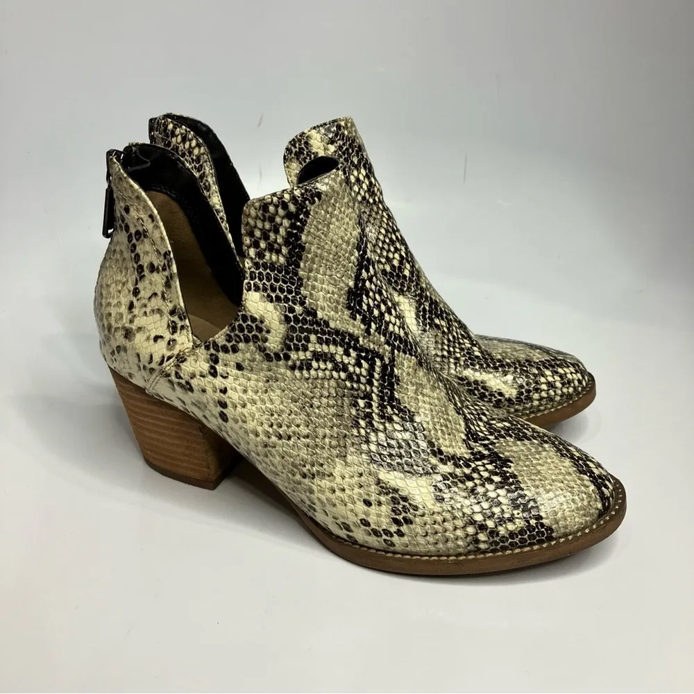 Blonde waterproof‎ snake skin print leather ankle boots size 9.5 - Image 2