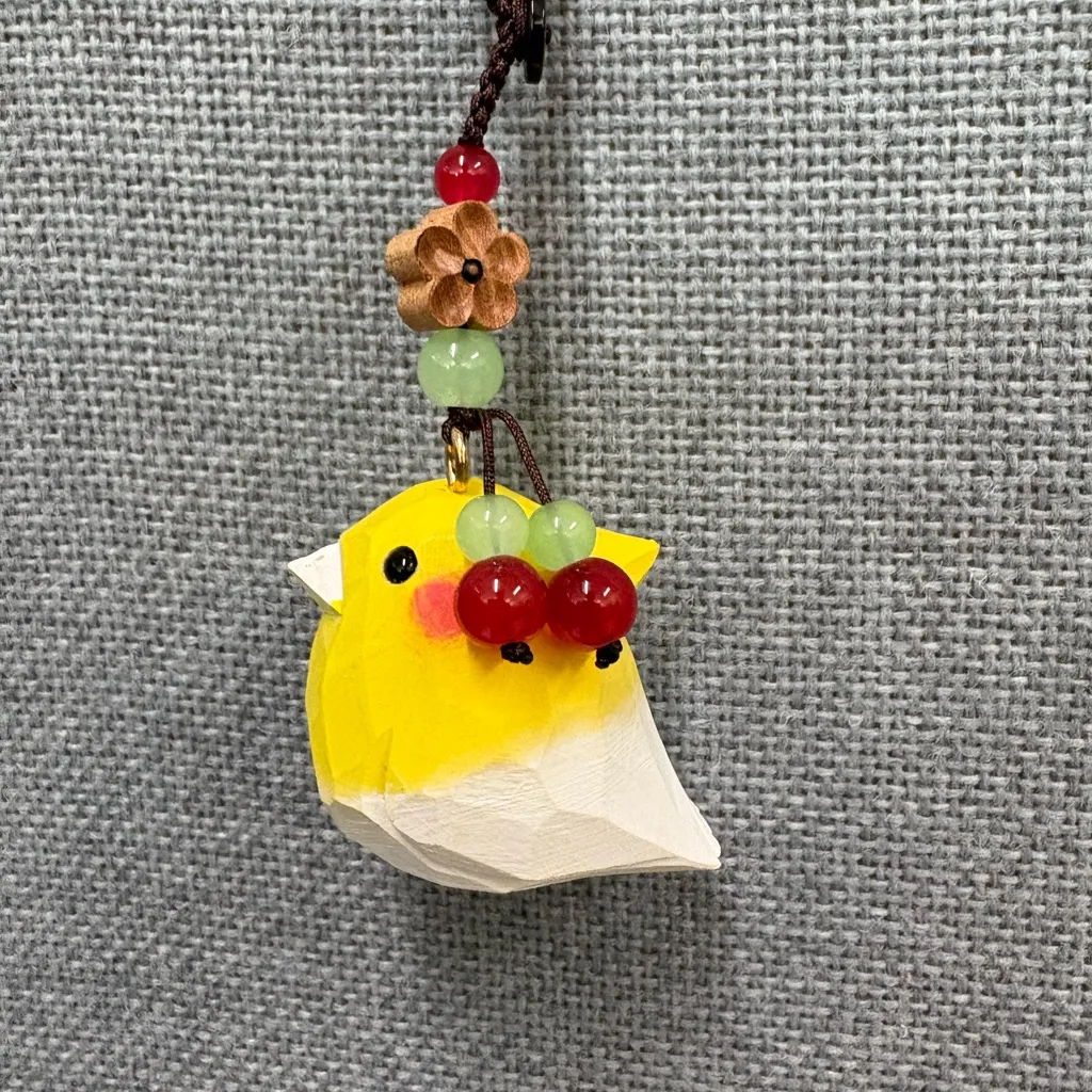 Take Your Little Wooden Cockatiel Everywhere – Hand - Image 5