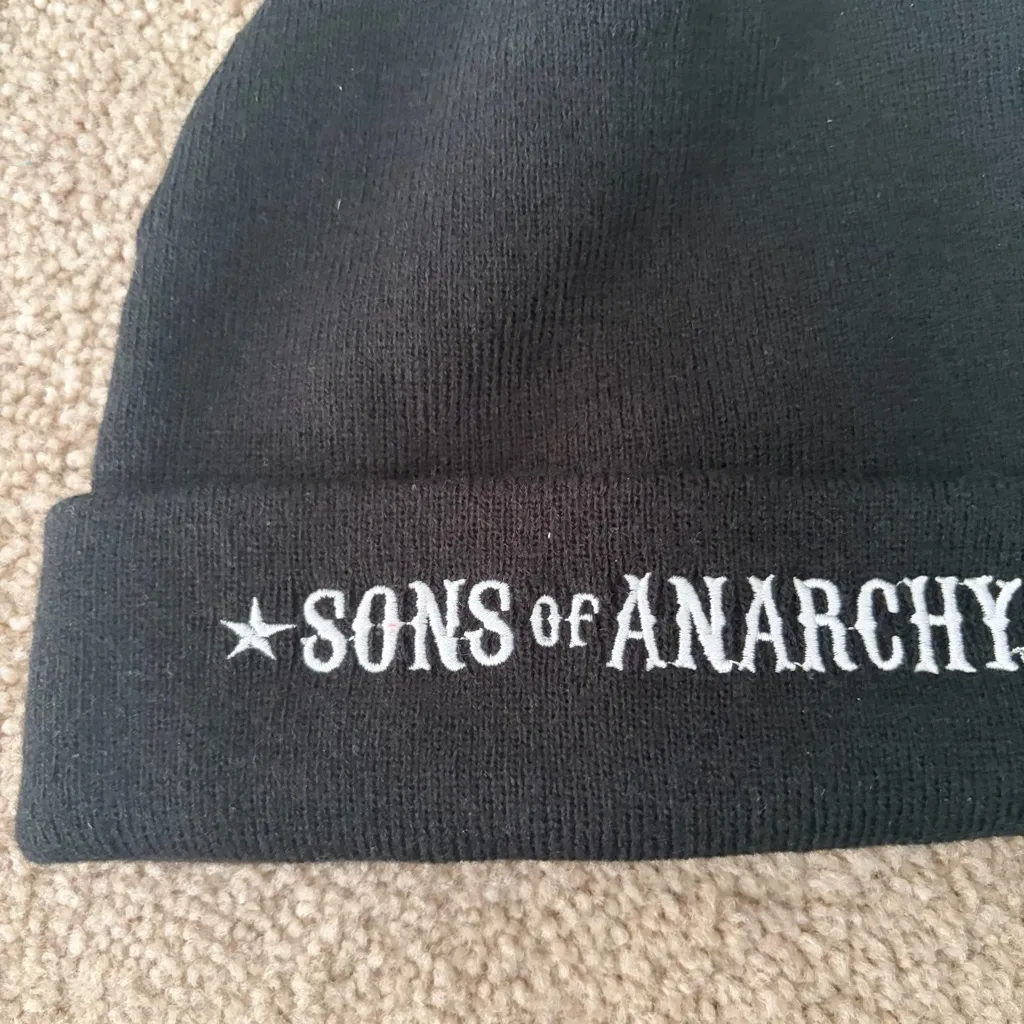 Sons of Anarchy Black Knit logo winter casual Beanie Hat Logo Cuffed unisex NWT - Image 3