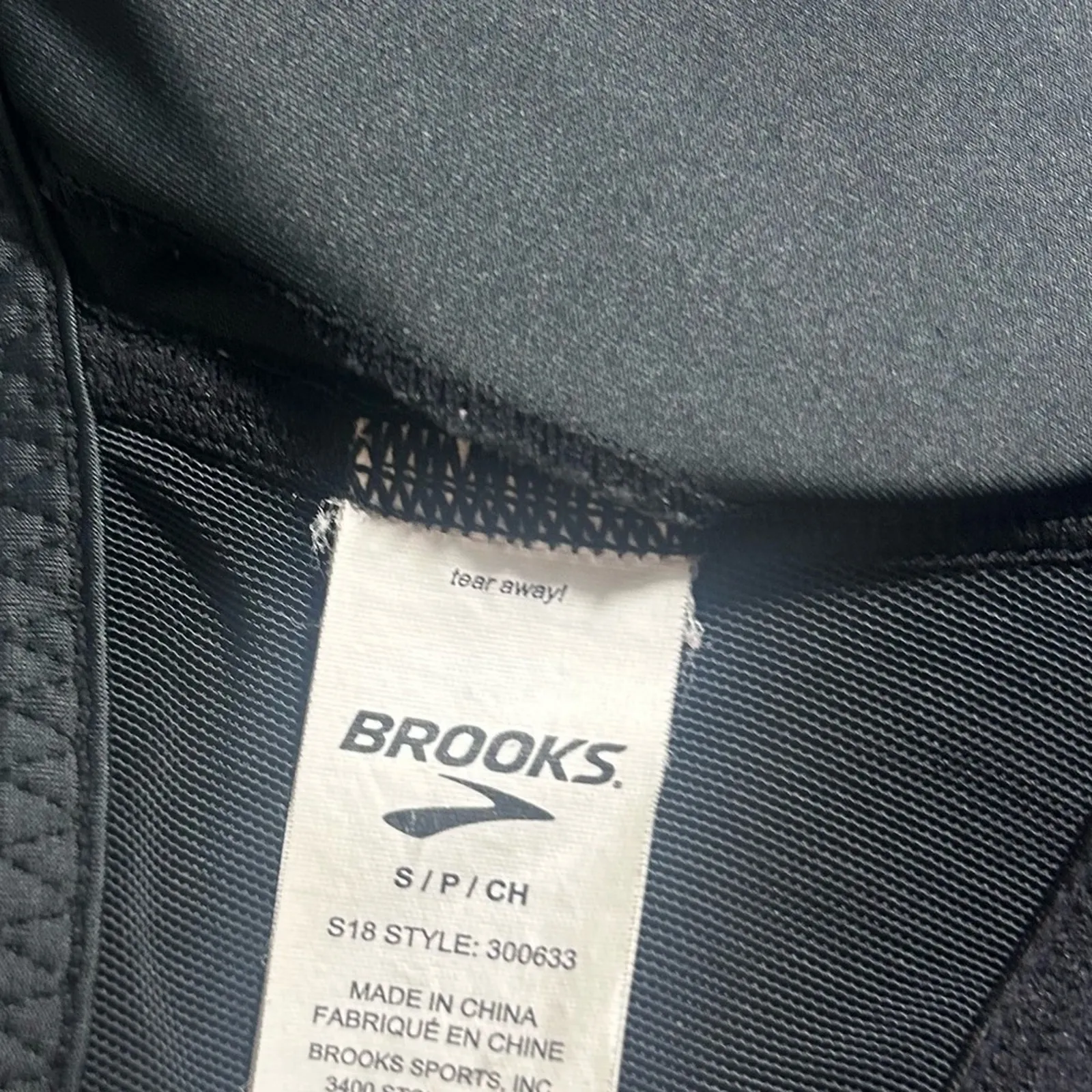 Brooks FastForward Crossback Sports Bra Black Size Smalls - Image 6