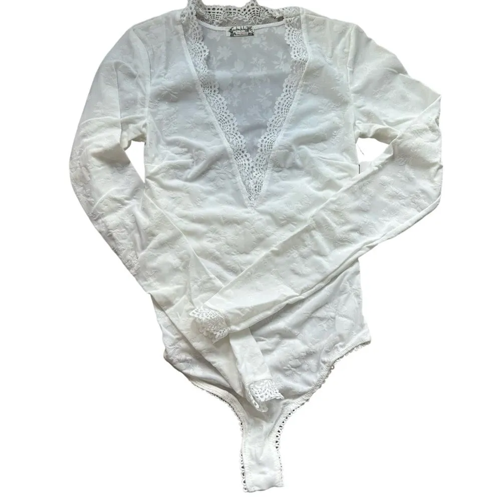Free People Women’s XS Babes‎ in Bandeaus Bodysuit White Long Sleeve Lace Sheer - Image 2