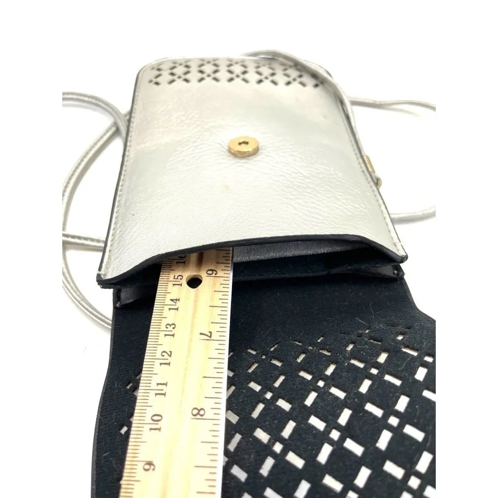Silver Crossbody Cell phone Case/Holder 4x6 18a - Image 6