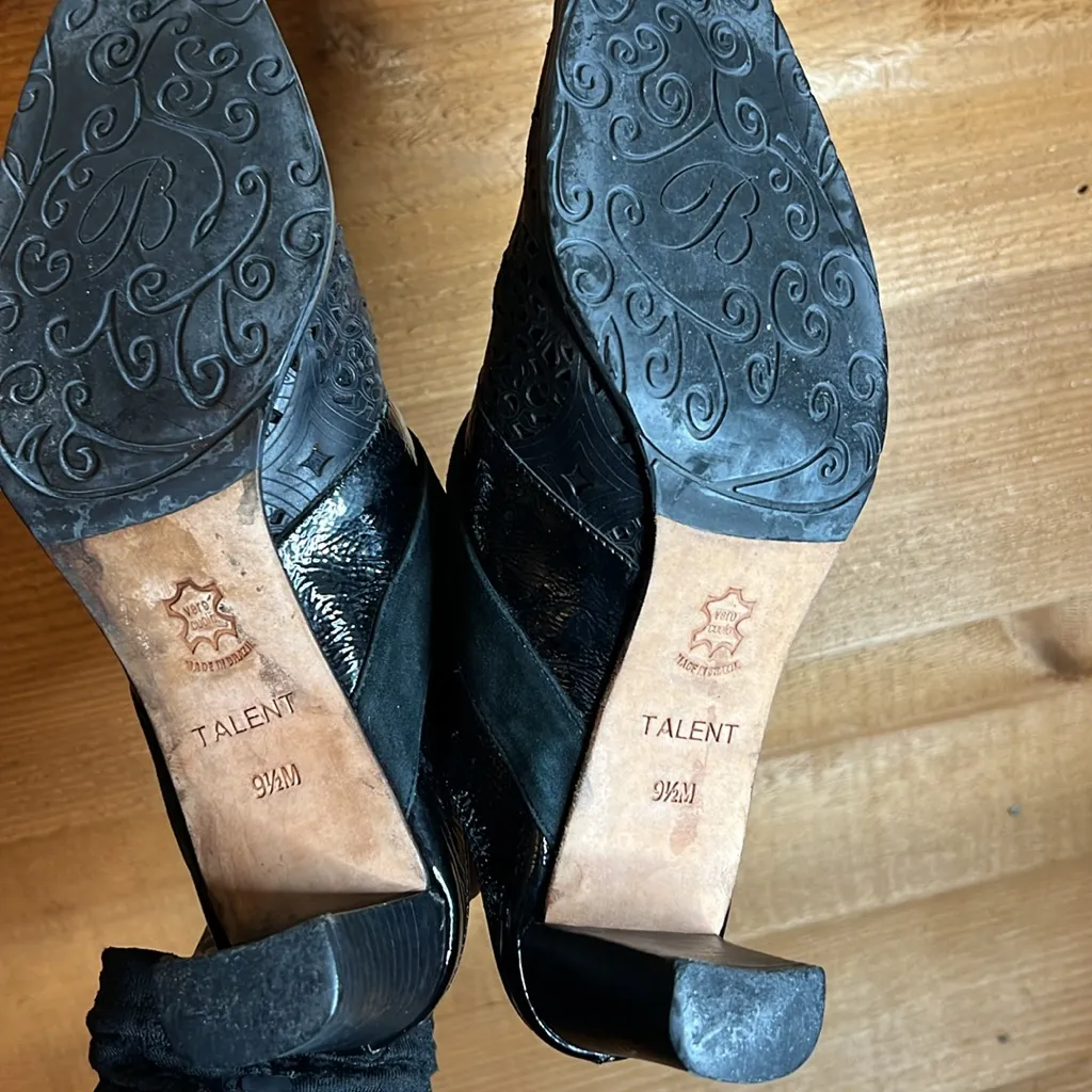 Brighton Talent Vintage Leather Black Buckle Pointed Toe Mule Clog Eyelet Cutout - Image 7