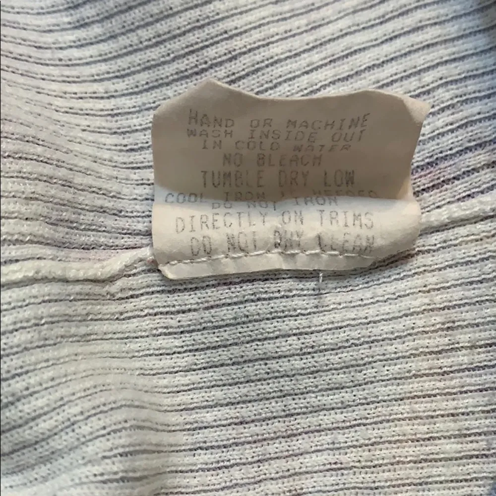 - V-Neck Cardigan - Image 7