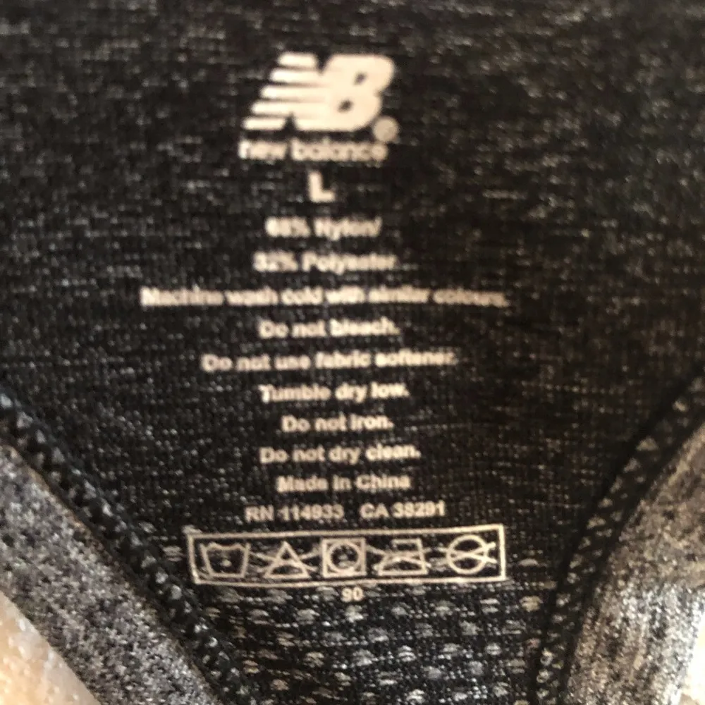 New Balance Tank Grey Camouflage Racerback Workout Tank Top Sz L BNWT - Image 8