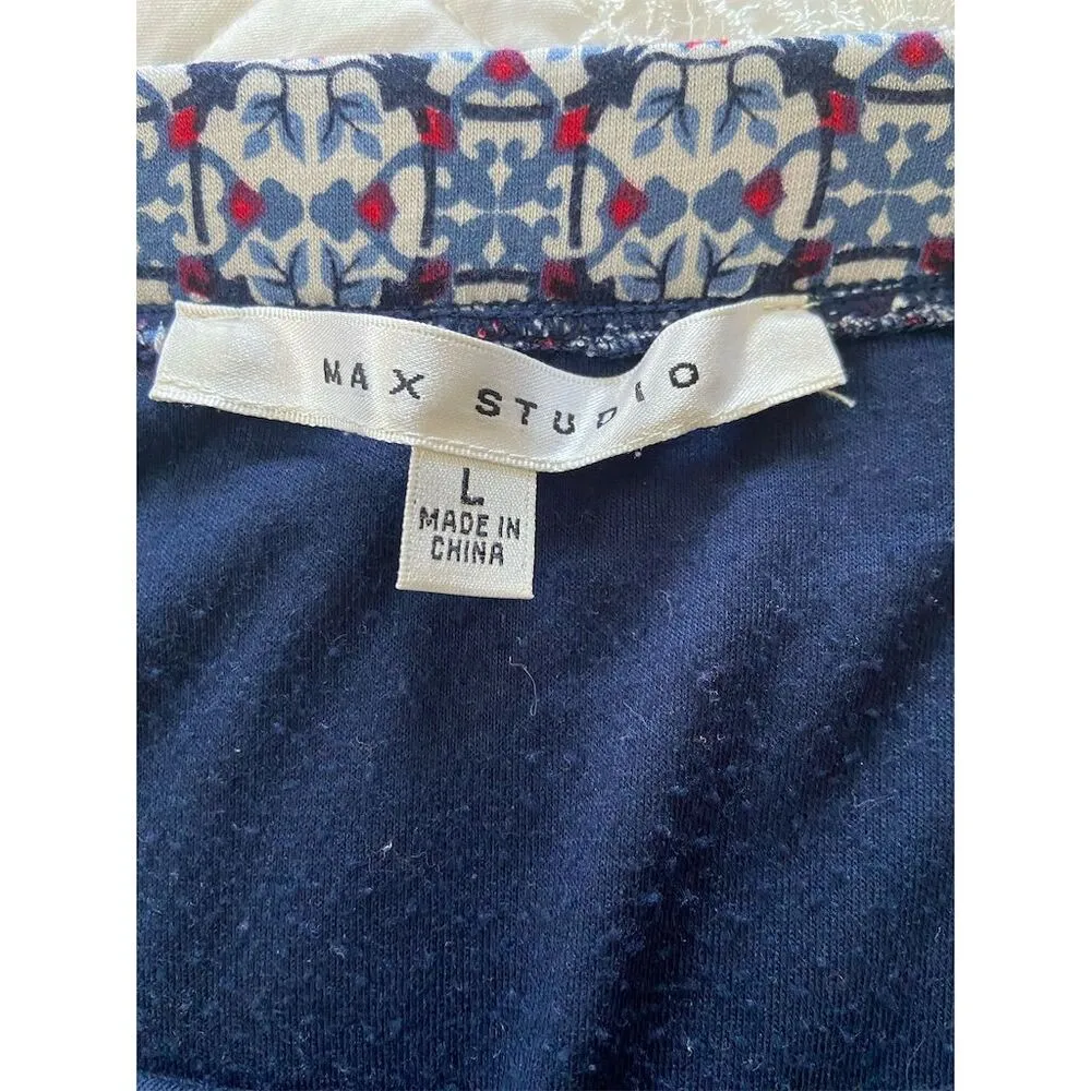 Max Studio Knee Length Skirt Blue, Navy and Red Geometric Print Size Medium - Image 2