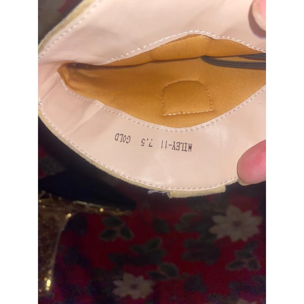 Women's Pazzle Gold cowboy Boots Size 7.5 - Image 9