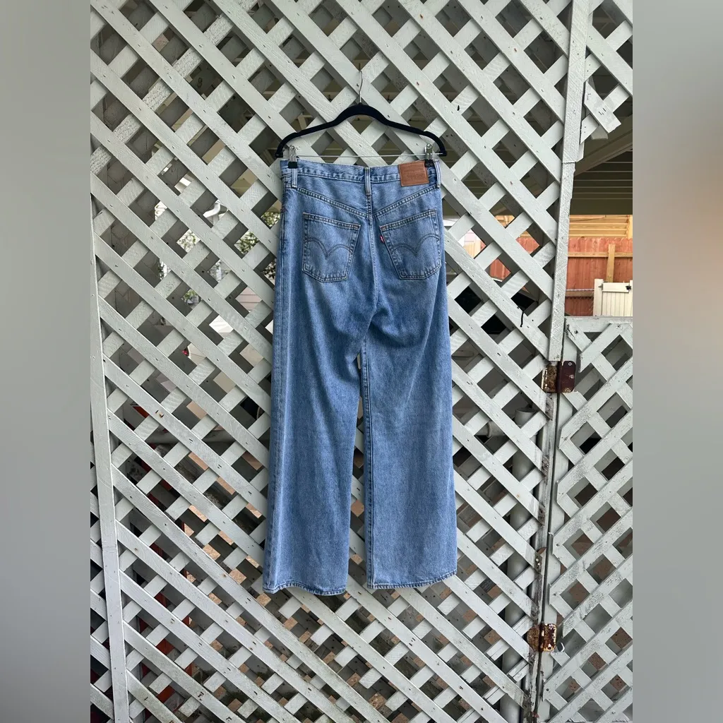 Levi ribcage wide leg jeans - Image 2