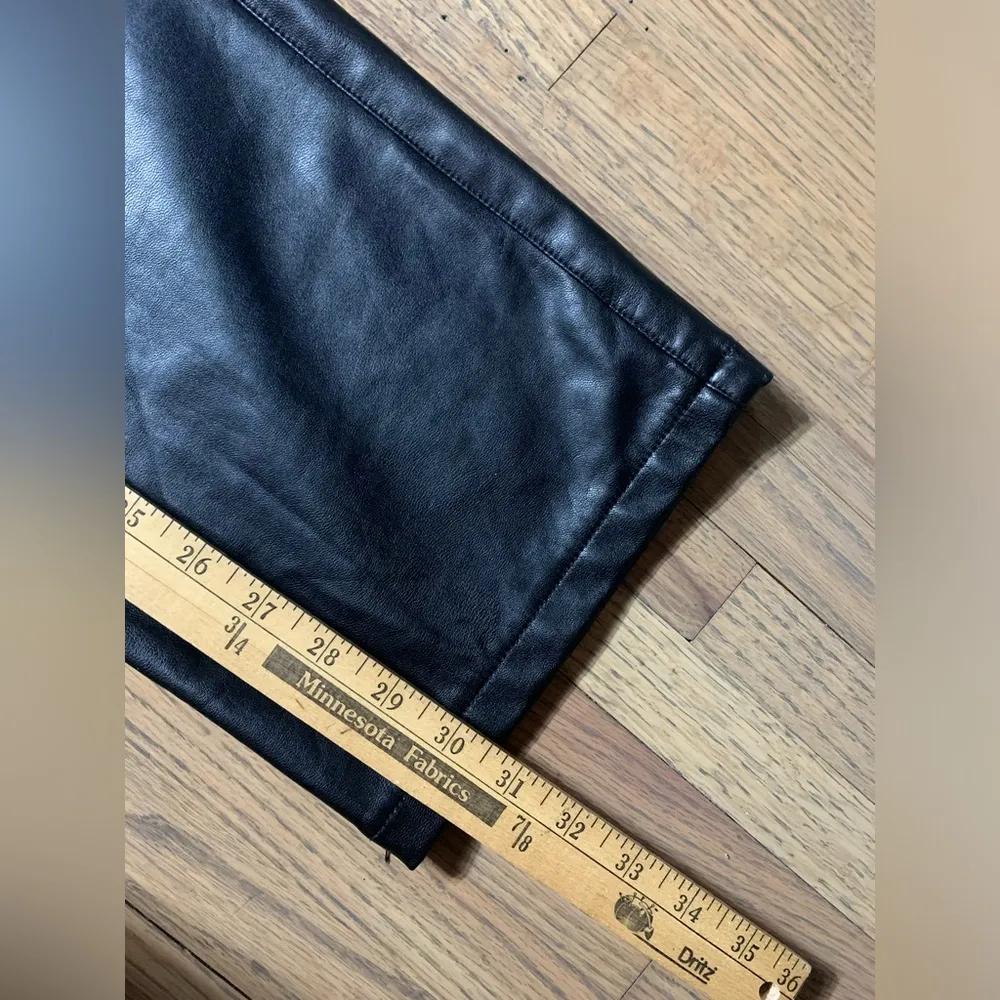 Abercrombie & fitch the ‘90s relaxed jean ultra high rise faux leather 0L - Image 4