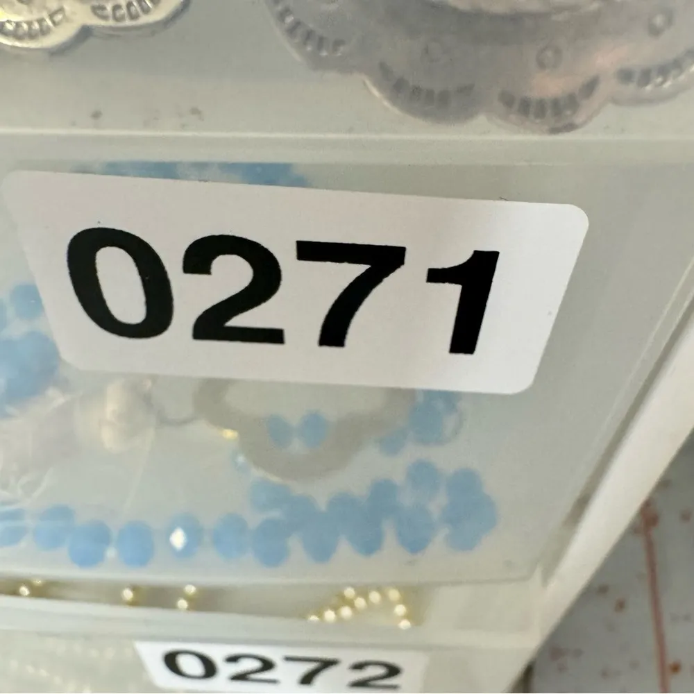 Clear Plastic Link Gold Tone Necklace Artsy Art to Wear Funky - Image 9