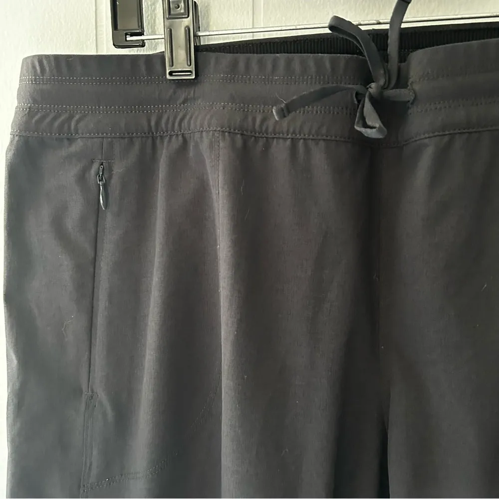 Kuhl Freeflex Move Pants SHORT Charcoal Hiking Gorpcore Q21 - Image 5