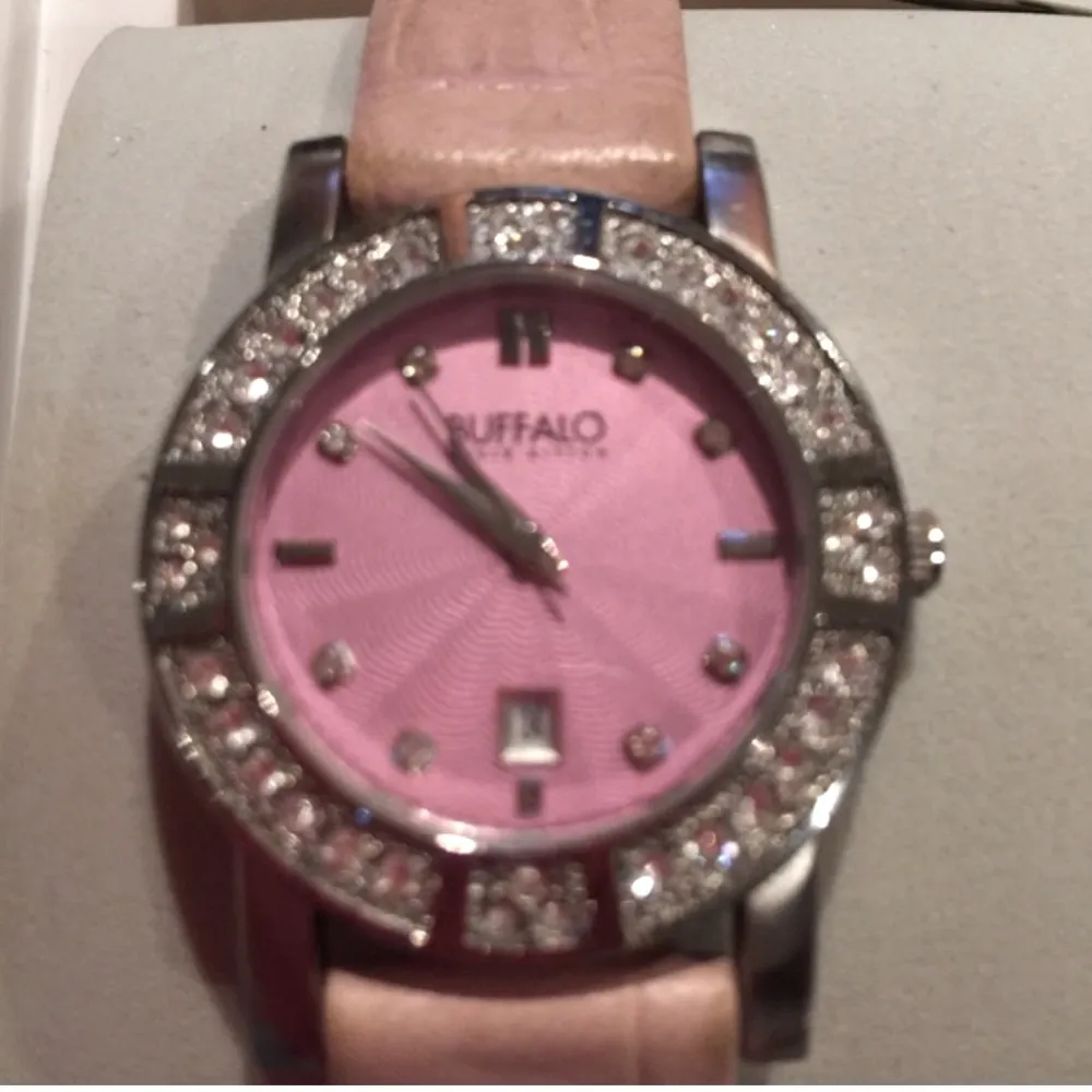 BUFFALO Pink watch with crystals - Image 2