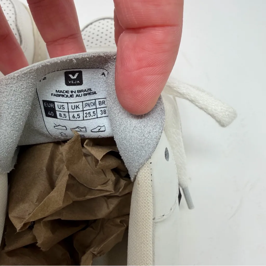 Veja V-10 Sneaker Black White Womens Size 8.5 - Image 13