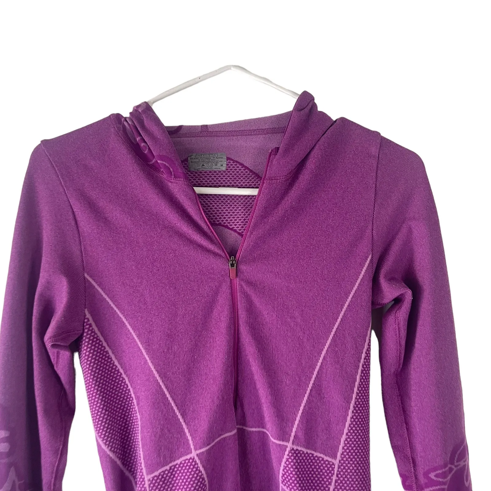 Athleta Women's Size Medium Purple Half Zip‎ Hooded Activewear Sweater - Image 2