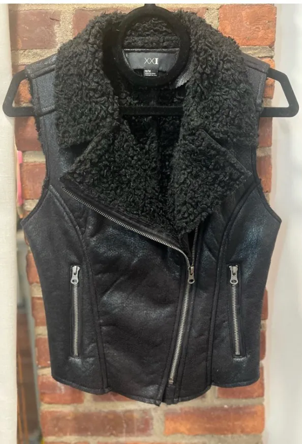 Forever 21 Moto Sherpa Vest - Image 2