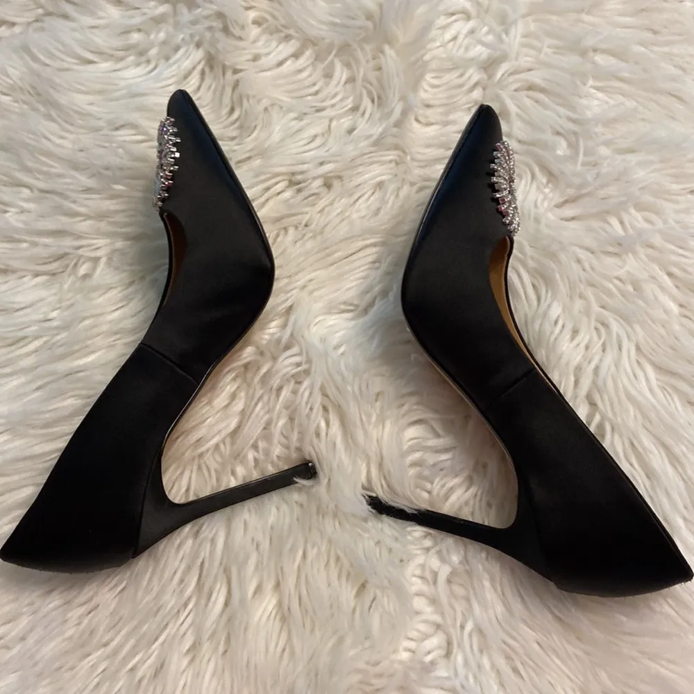 Very elegant Express high heel shoes size 10 brand new color black with silver - Image 16