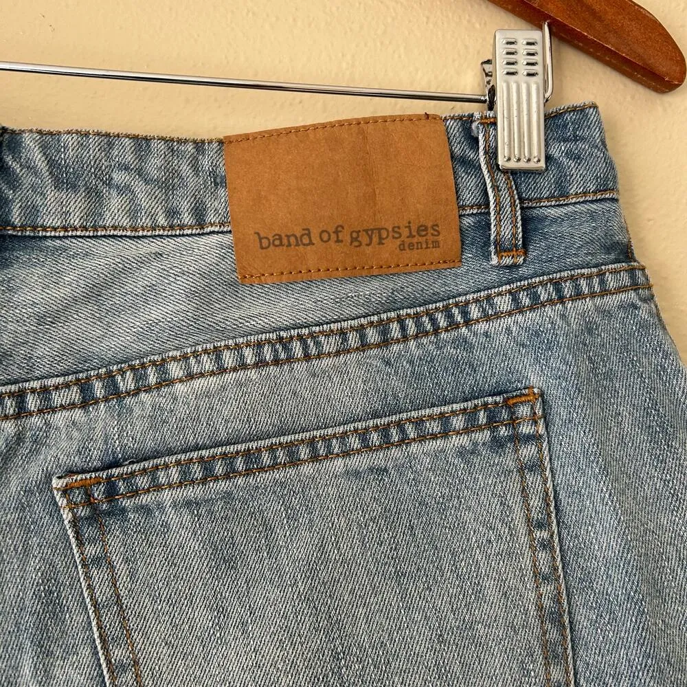 Studded Rose High Waisted Frayed Shorts Size 27 - Image 8