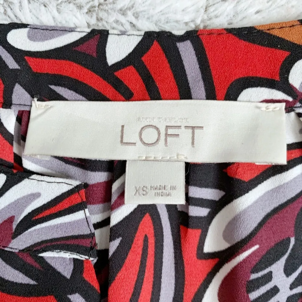 LOFT Red Floral Blouse - Image 3